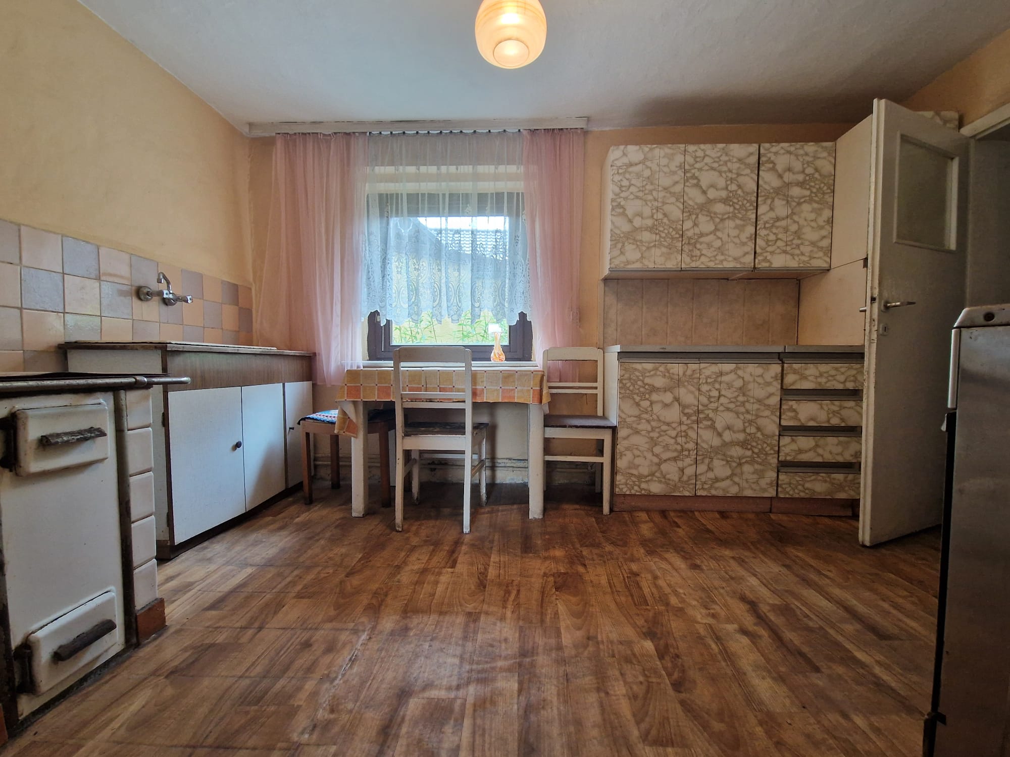 Dom z zabudowaniami gospodarczymi w Kadłubie Turawskim | blisko lasów | Działka 1 538 m²